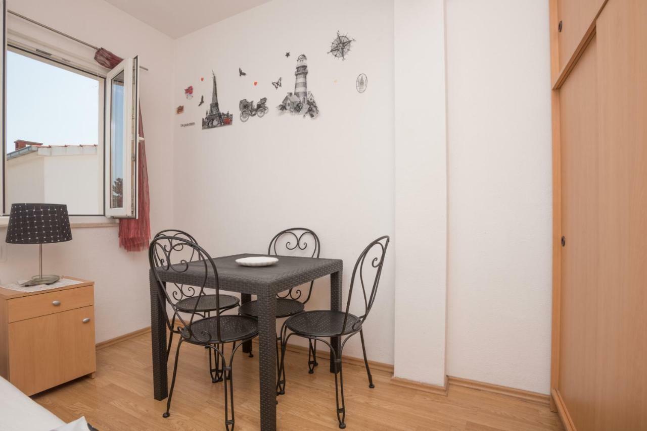 Apartmani Franko Baška Voda المظهر الخارجي الصورة