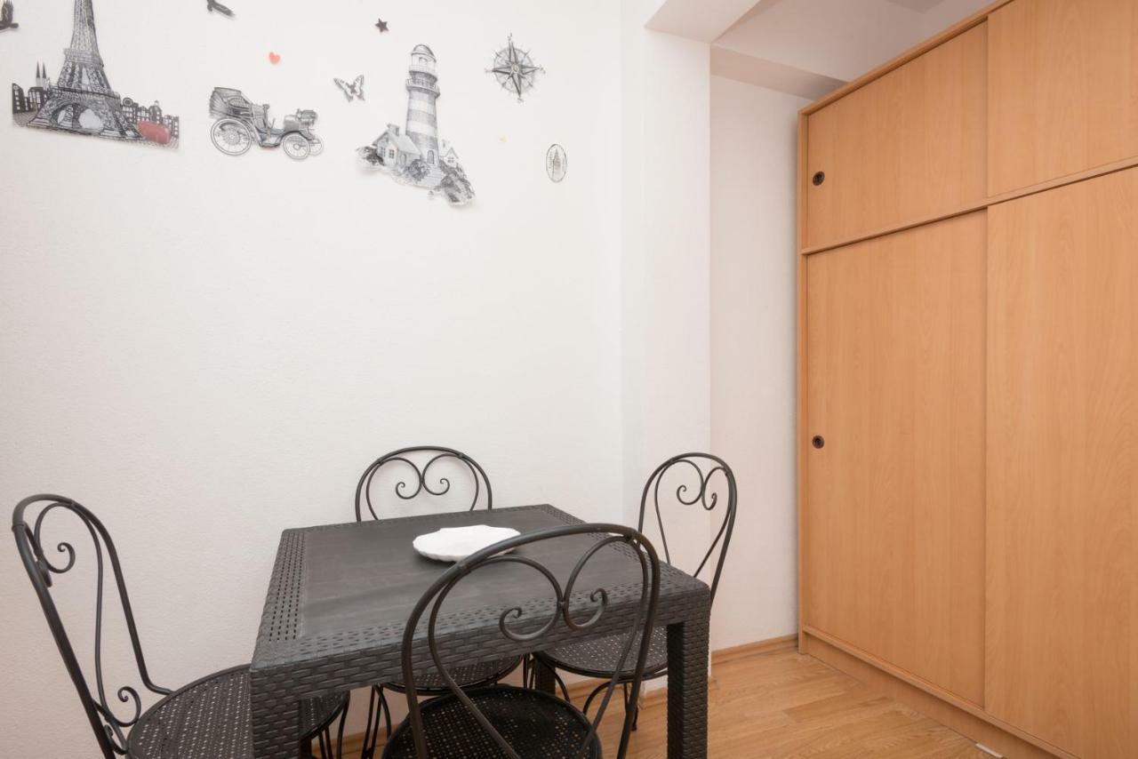 Apartmani Franko Baška Voda المظهر الخارجي الصورة