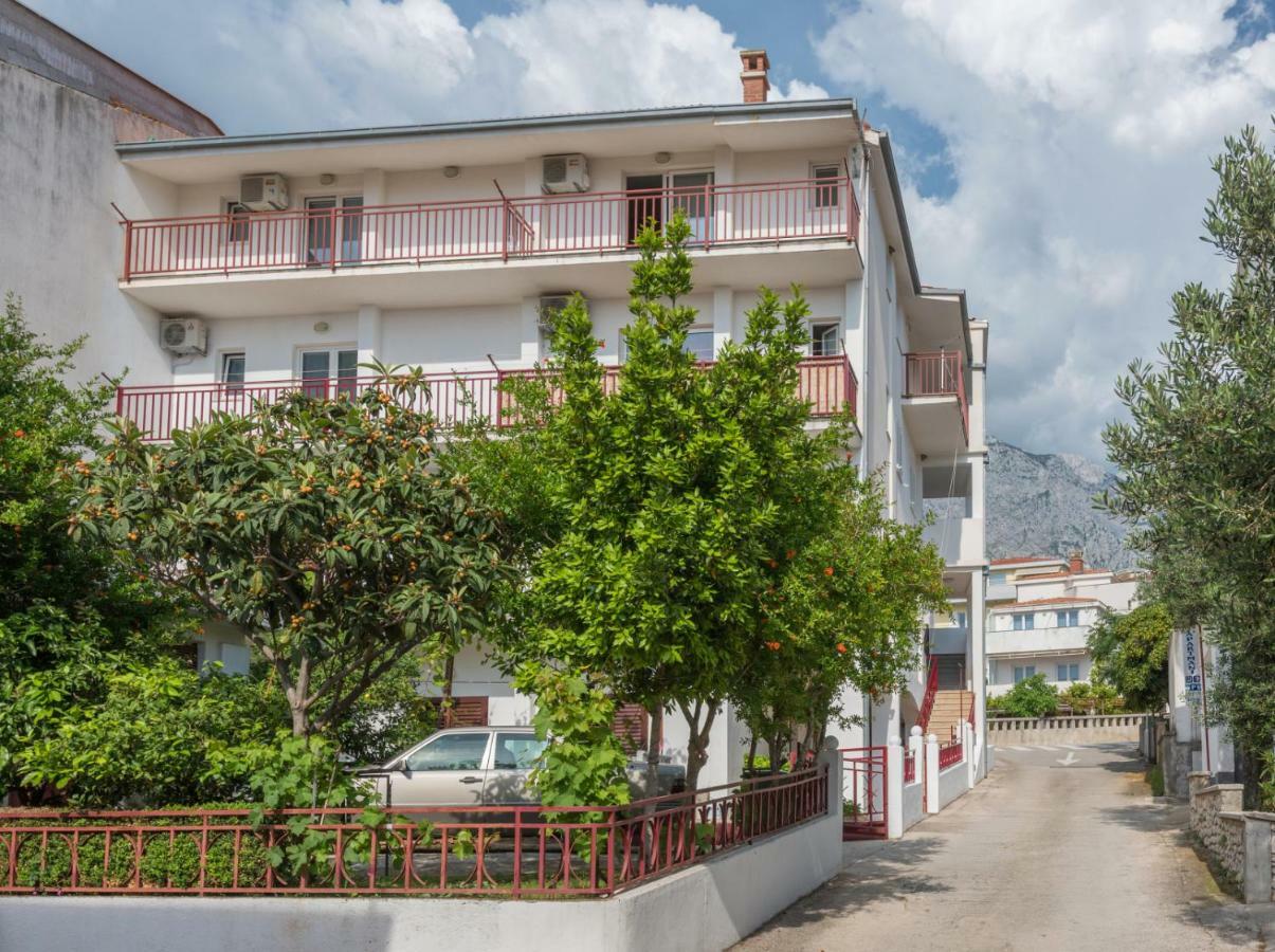 Apartmani Franko Baška Voda المظهر الخارجي الصورة