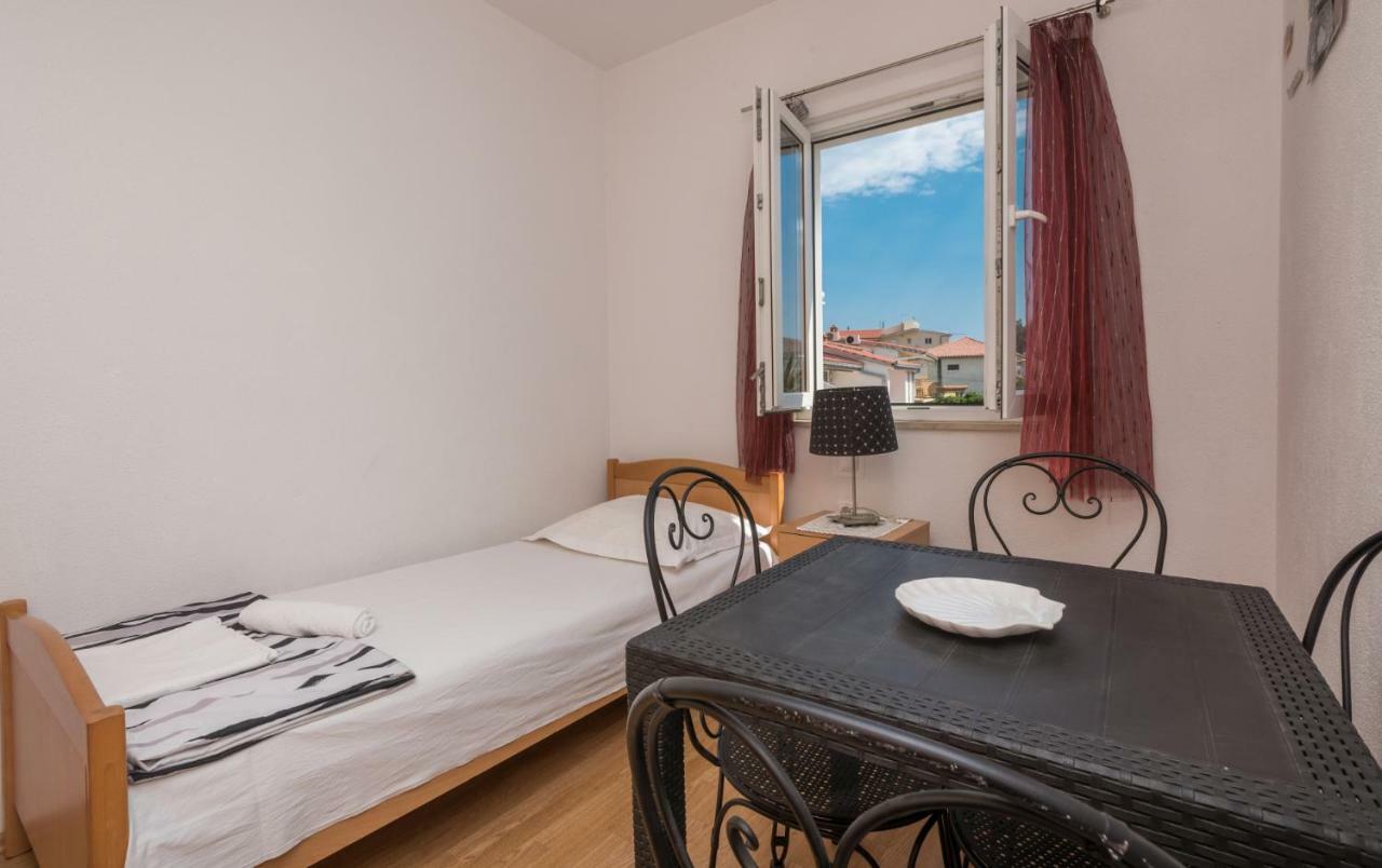 Apartmani Franko Baška Voda المظهر الخارجي الصورة